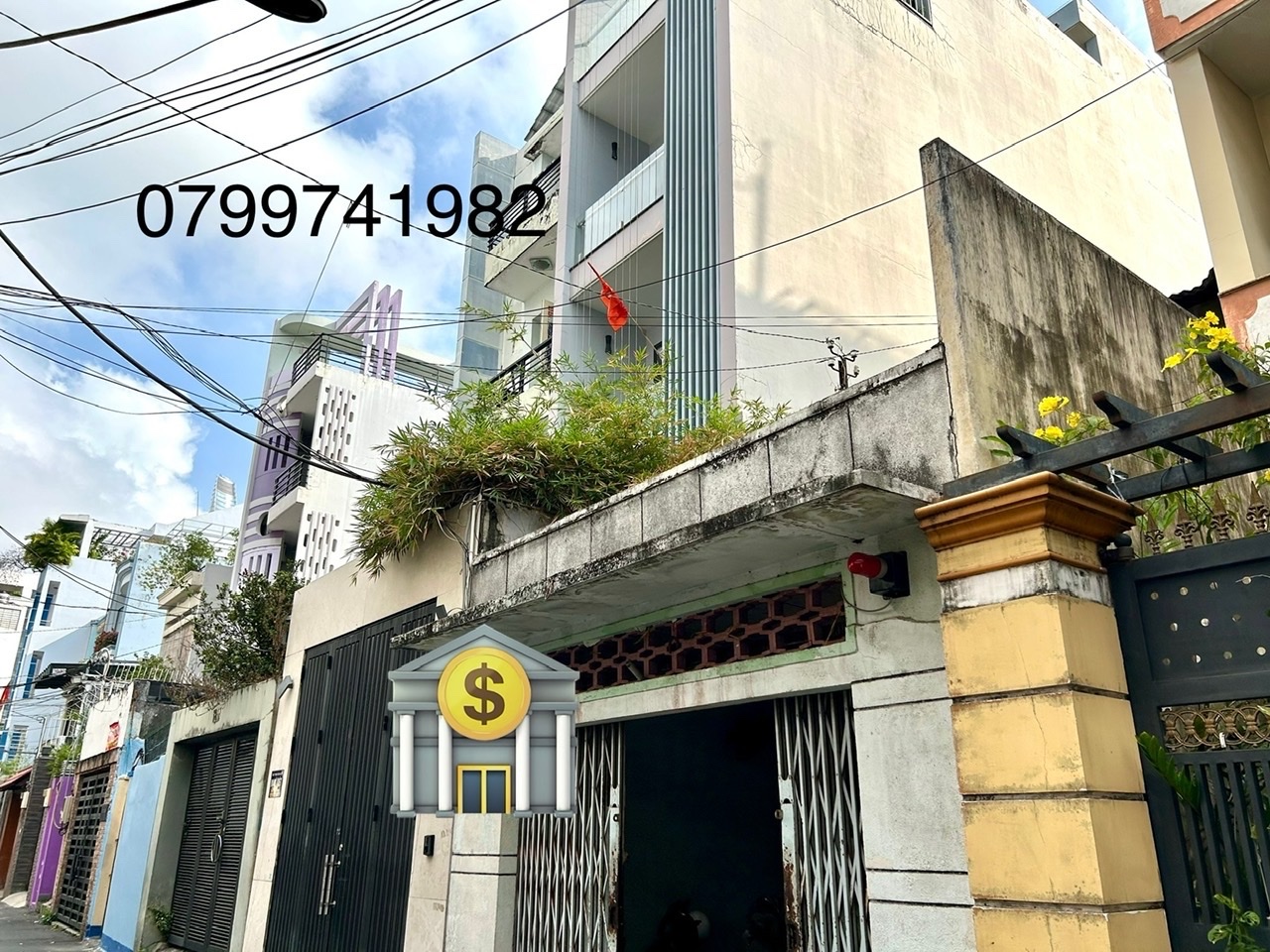BÁN NHÀ MẶT PHỐ Đ. HOÀNG DIỆU -- XE HƠI NGỦ TRONG NHÀ- VỊ TRÍ VÀNG KHU Q4. - Ảnh 2