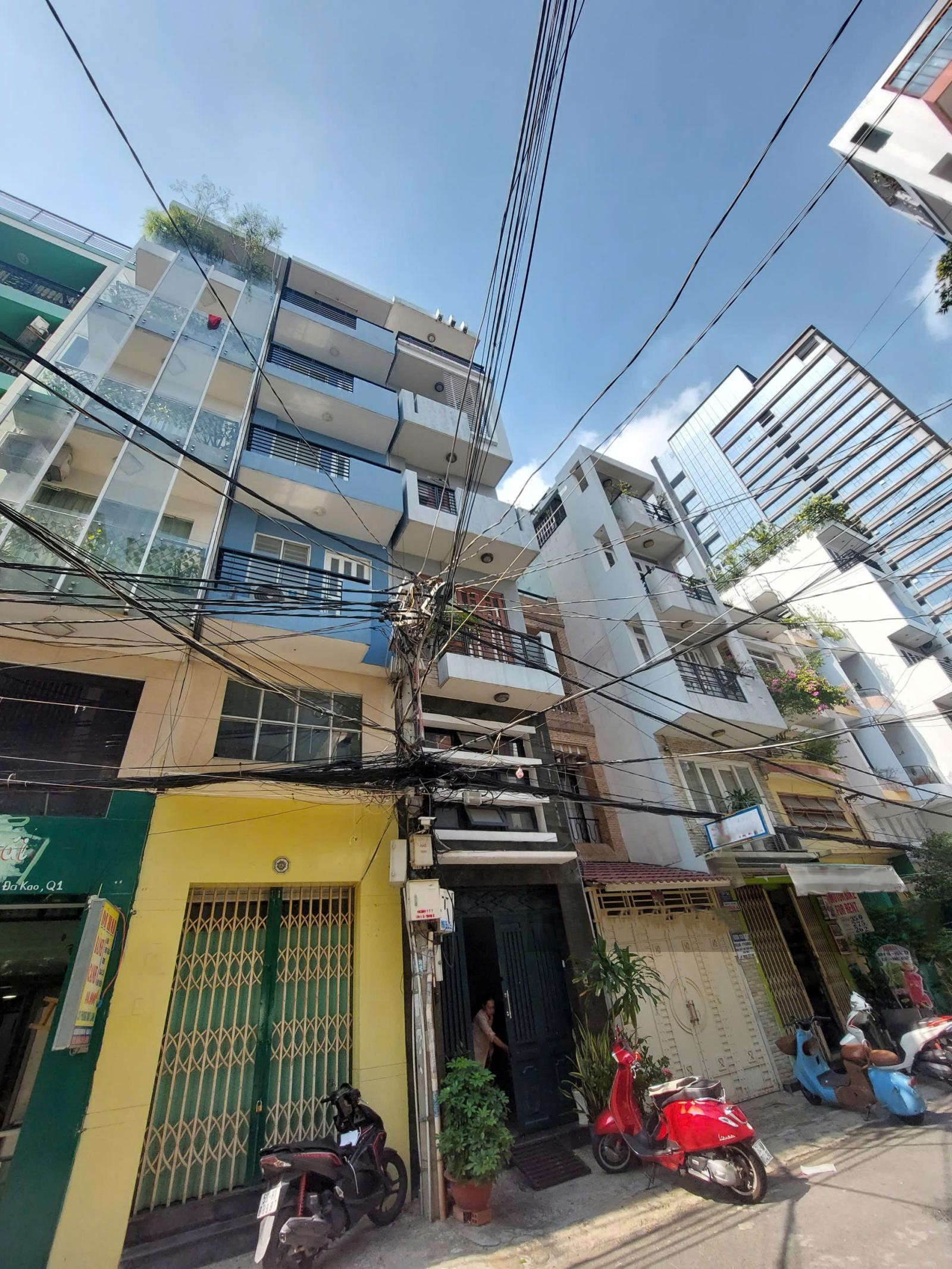 Siêu phẩm HXH Nguyễn Thị Minh Khai, Q1. 6x14m. 4 tầng. Giá chỉ 17 tỷ TL - Ảnh 1