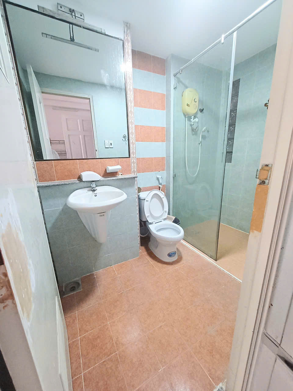 CHO THUÊ CĂN HỘ CHUNG CƯ FULL NỘI THẤT ĐƯỜNG NGUYỄN VĂN CÔNG - TP HỒ CHÍ MINH - Ảnh 4