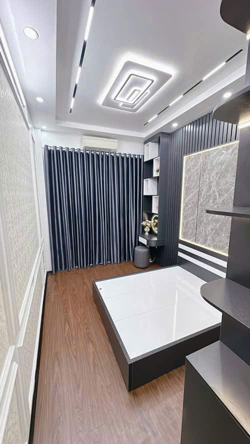 Bán nhà riêng tại Quỳnh Mai, , 34m2, 4PN, 4WC, giá siêu hời 6.25 tỷ - Ảnh chính