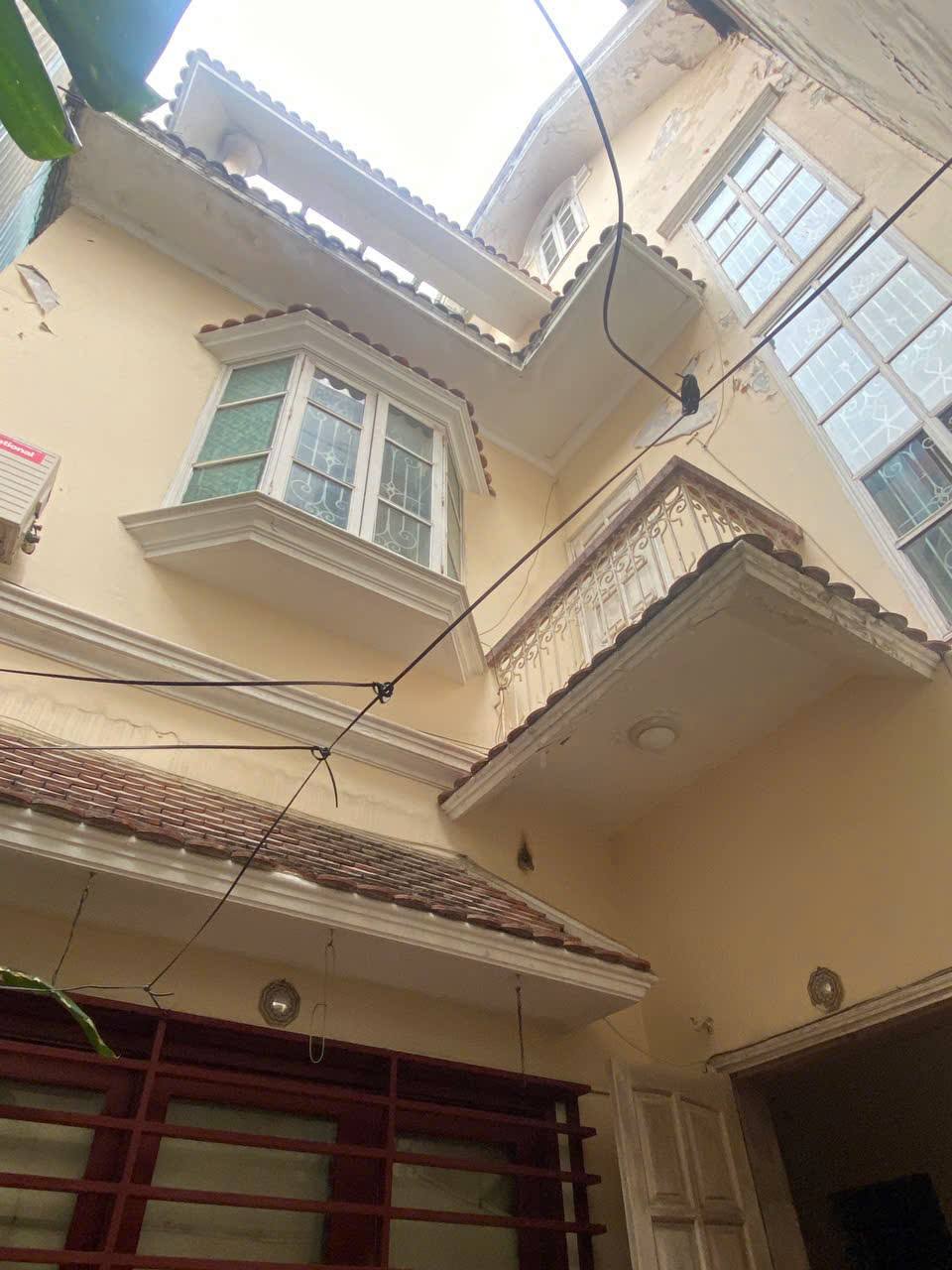 Biệt thự 4 tầng sân vườn Hoàng Hoa Thám, 85m sổ, 2 thoáng, 13.8 tỷ - Ảnh chính