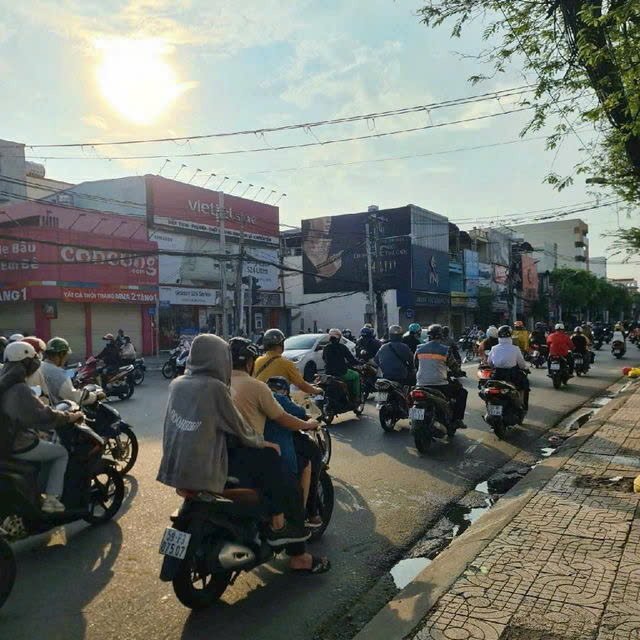 GIÁ MỀM NHẤT QUẬN TÂN PHÚ : 6.5 TỶ -TRỊNH ĐÌNH THẢO - NGANG KHỦNG 6.8M -  60M2 X 2 TẦNG - NỞ HẬU - Ảnh 4