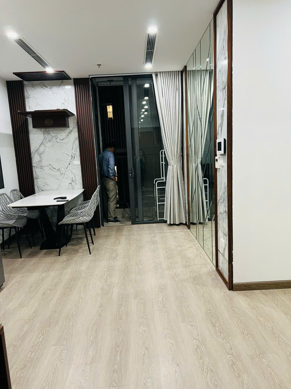 Chính chủ bán căn góc khu Vinhome Green Bay -số 7 Đại lộ Thăng Long - Phường Mễ Trì, Quận Nam Từ Liê - Ảnh 4
