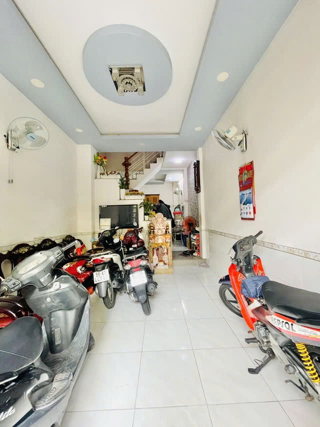 GIÁ MỀM NHẤT QUẬN TÂN PHÚ : 6.2 TỶ - THOẠI NGỌC HẦU -  DT: 45M- Trệt 2 lầu sân thượng.- 4 phòng - Ảnh 1