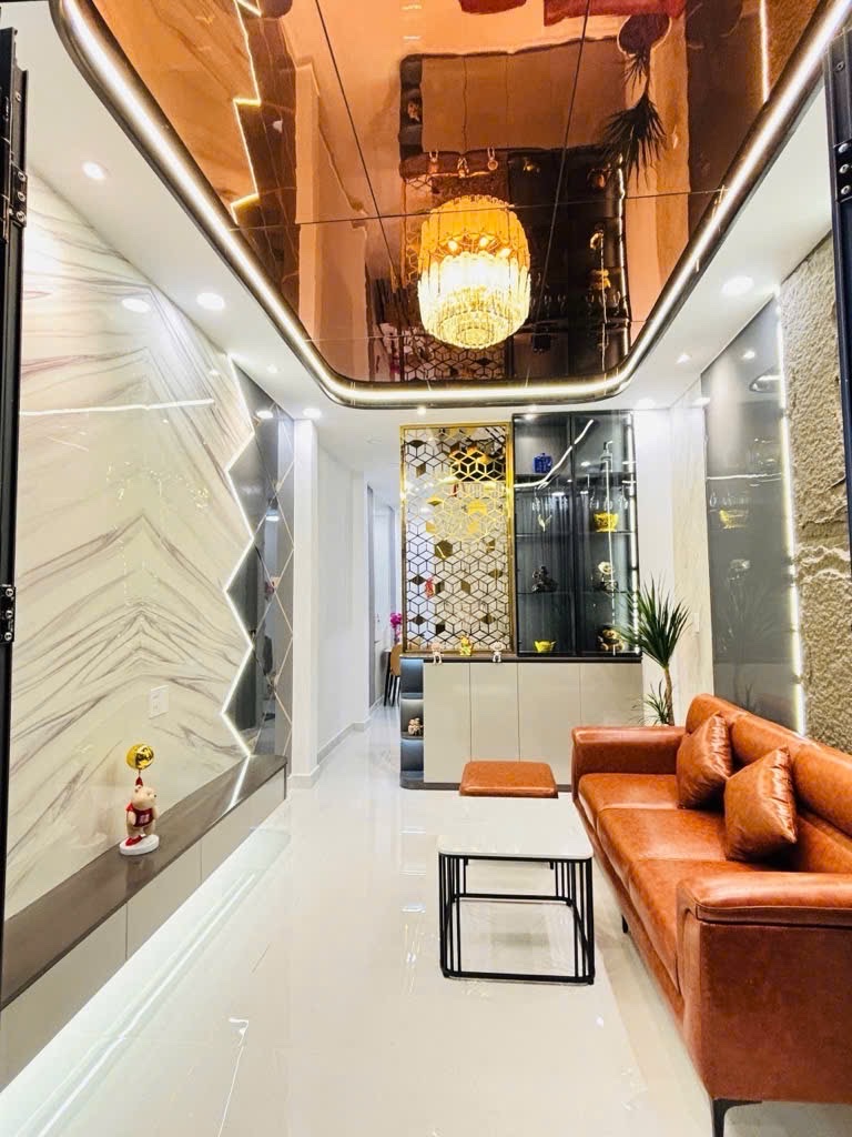 6,95Tỷ-Nhà Riêng Chính Chủ - DT 30M2 , 4 Tầng Với 4PN ,3 WC - Đoàn Thị Điểm,PN,Tp.HCM(PHAN ĐĂNG LƯU) - Ảnh chính