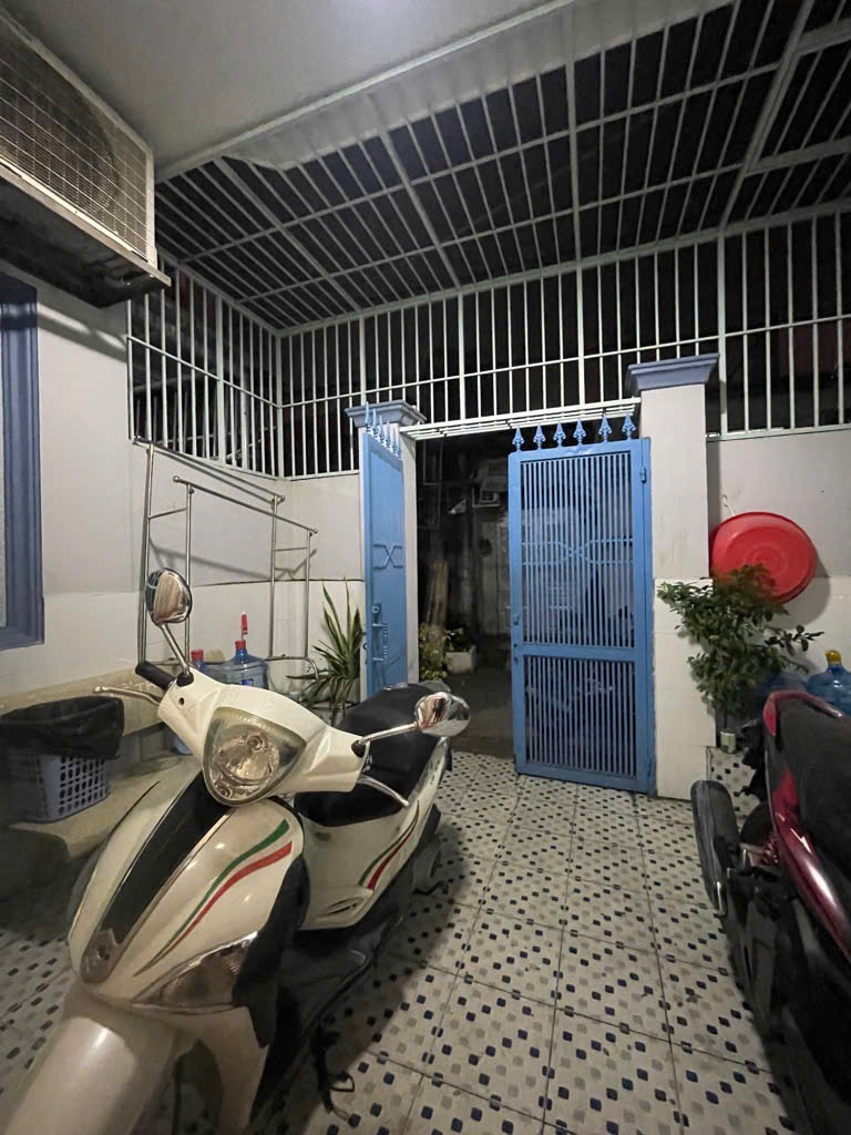 1 TRỆT 1 LỬNG – SỔ HỒNG CHÍNH CHỦ – PHAN VĂN HỚN Q12 - Ảnh chính