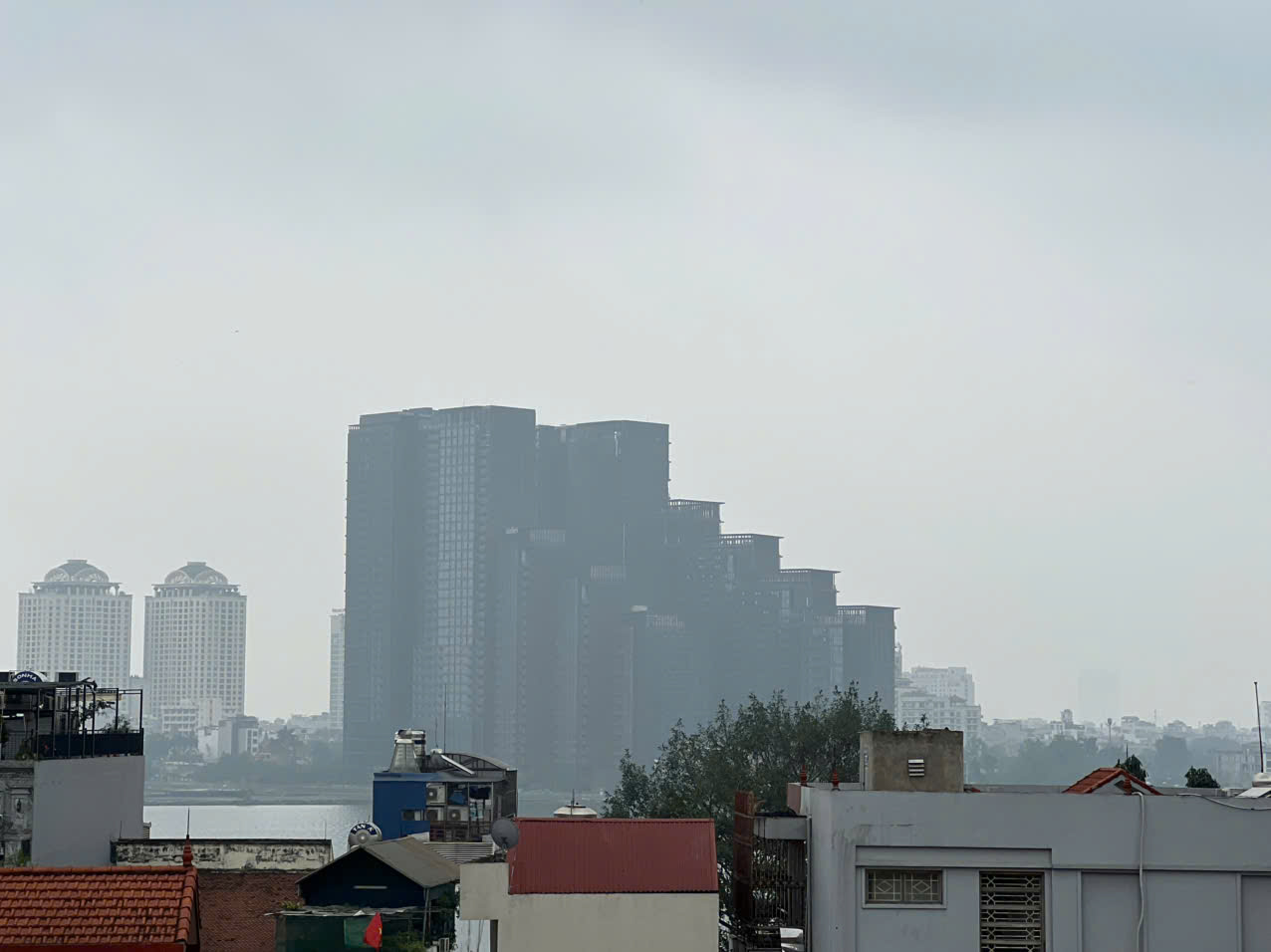 💥 Bán Nhà Lạc Long Quân View Hồ Tây, ngõ rộng thênh thang, giá chỉ hơn 8 tỷ! - Ảnh 1