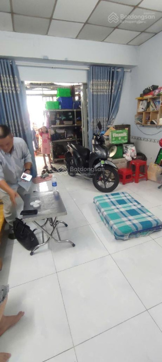 Nhà ngay Vincom Thủ Đức, 68m2, 3PN, cho thuê 8tr/th, GPXD 5 tầng, 4,8 tỷ - Ảnh 1