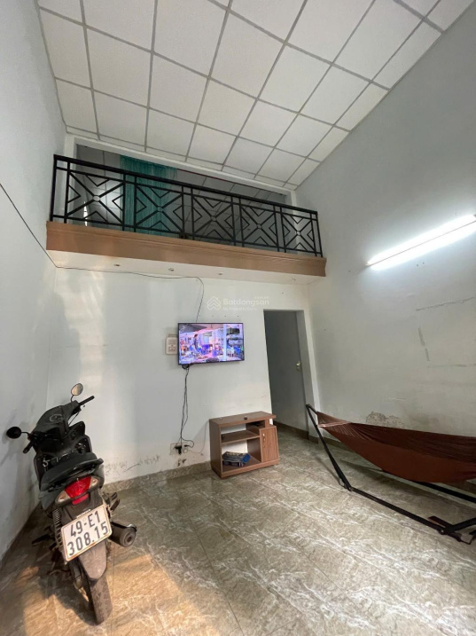 Nhà ngay Vincom Thủ Đức, 68m2, 3PN, cho thuê 8tr/th, GPXD 5 tầng, 4,8 tỷ - Ảnh 2