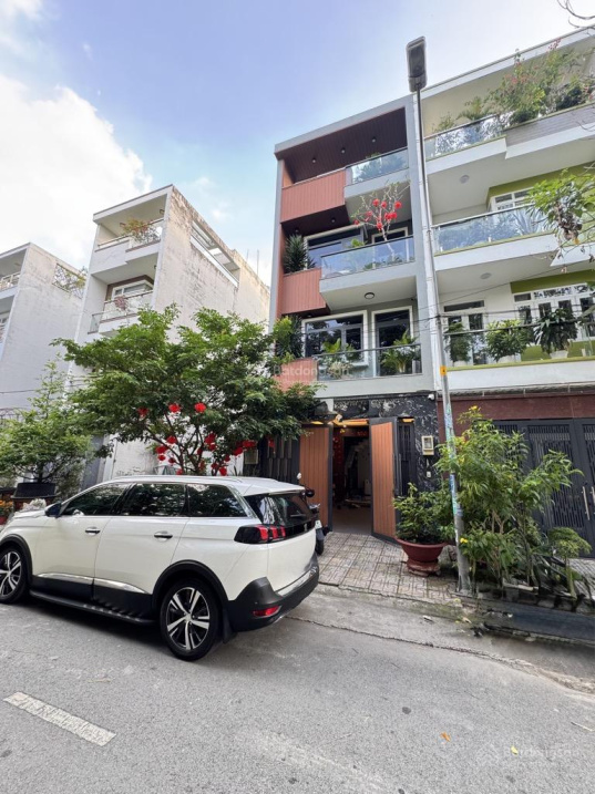 Nhà 4 tầng, MT đường 10m, ngay Lê Văn Thịnh, khu phân lô, 100m2, ngang 5m, 10.5 tỷ - Ảnh chính