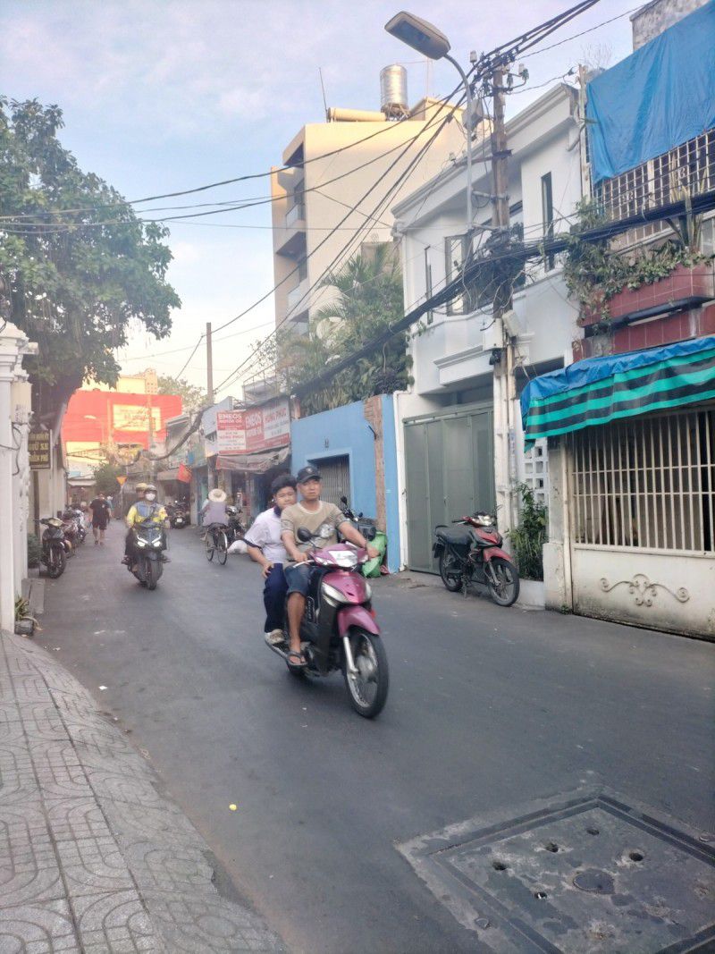 MẶT TIỀN TĂNG BẠC HỔ BÌNH THẠNH - GIÁP  PHAN VĂN TRỊ - 28 M2 (4 X 7)NHÀ MỚI 2 TẦNG VỪA KINH DOANH - - Ảnh 4