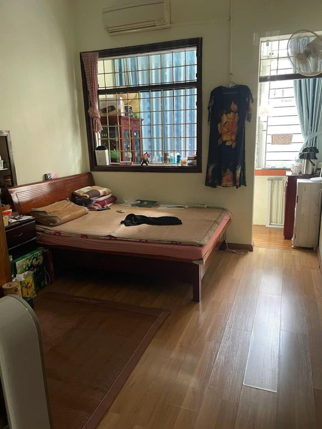 Bán nhà ngõ 554 Nguyễn Văn Cừ 40m x 4T dân xây, oto chỉ nhỉnh 10 tỷ LH: 0936123469 - Ảnh 2