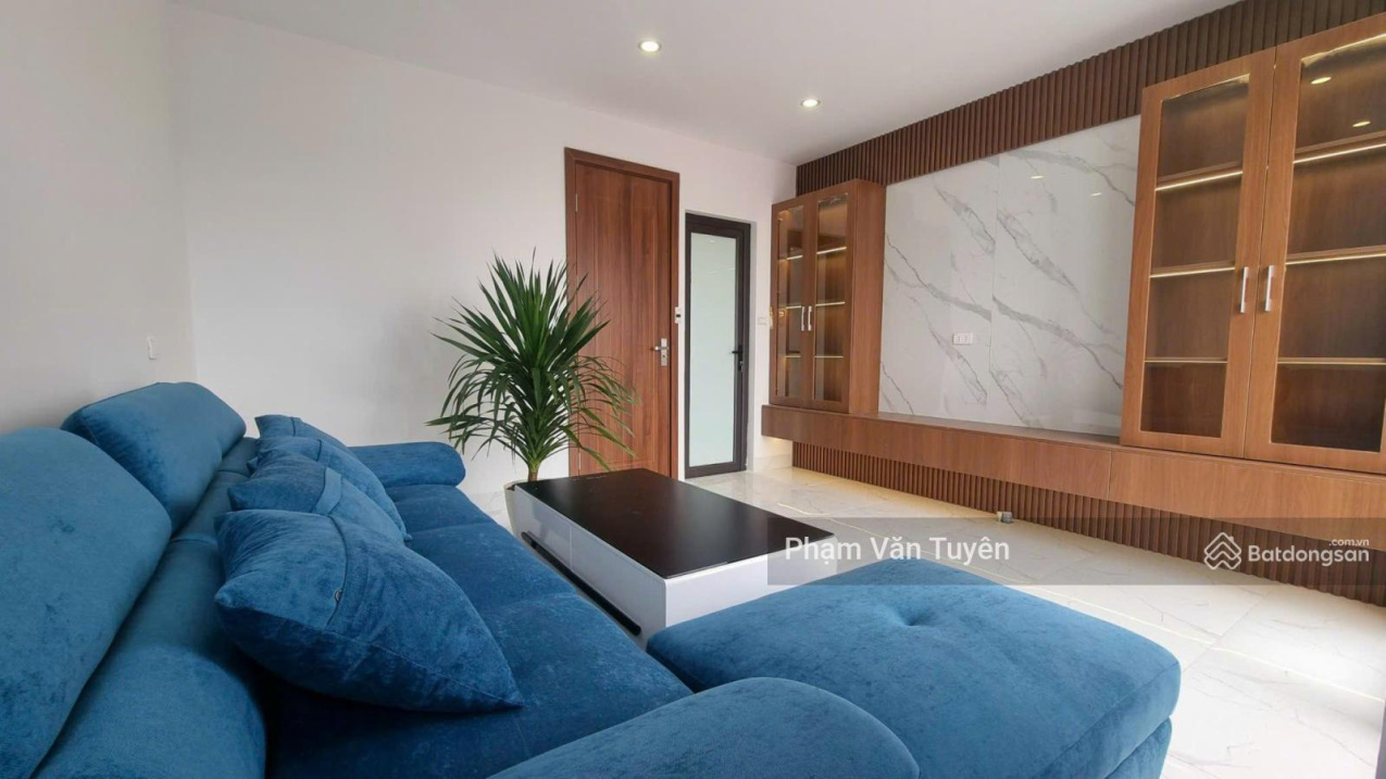 Bán nhà 50m2 x 7 tầng ô tô đỗ cửa, full khách, full nội thất,hàng xóm  Vin, giá 10 tỷ - Ảnh chính