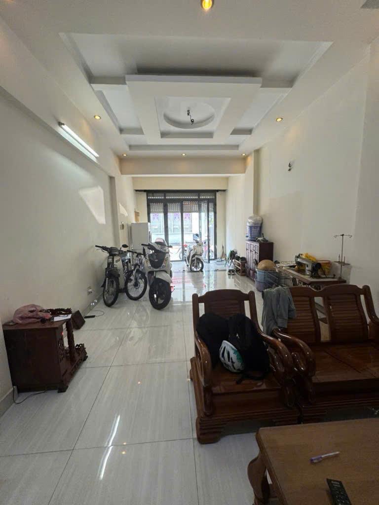 Định Cư Mỹ Nhượng Lại Mặt Tiền 12m Kinh Doanh Đỉnh Q.GÒ VẤP, 4 x 18 x 5 Tầng, (Giá gấp - Ảnh 3