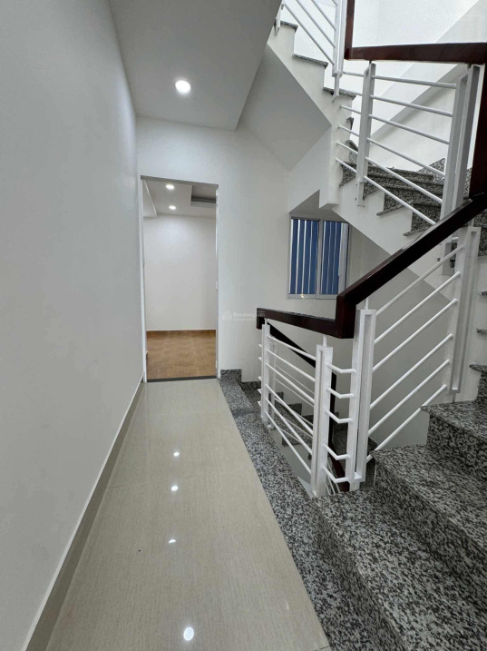 Nhà riêng HXHX chỉ 6,5 tỷ, 42 m2, 7PN, 7WC, Lũy Bán Bích, Q.TP đẹp, tiện ích - Ảnh 1
