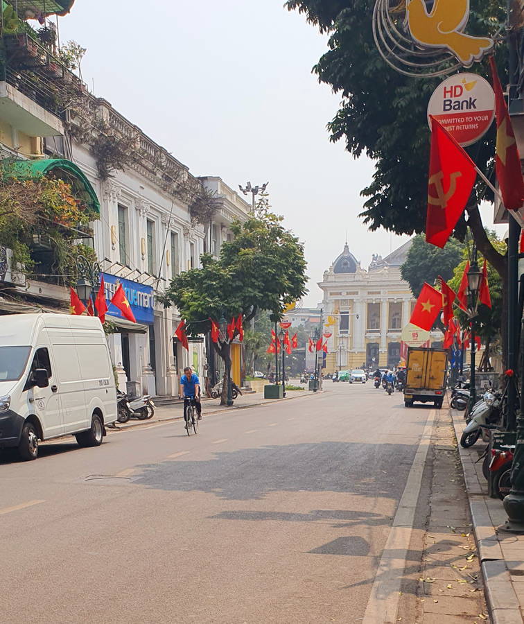 Mặt Phố Tràng Tiền mt5m2, giá siêu tốt, dt 100m2, chủ nhà thiện chí - Ảnh chính