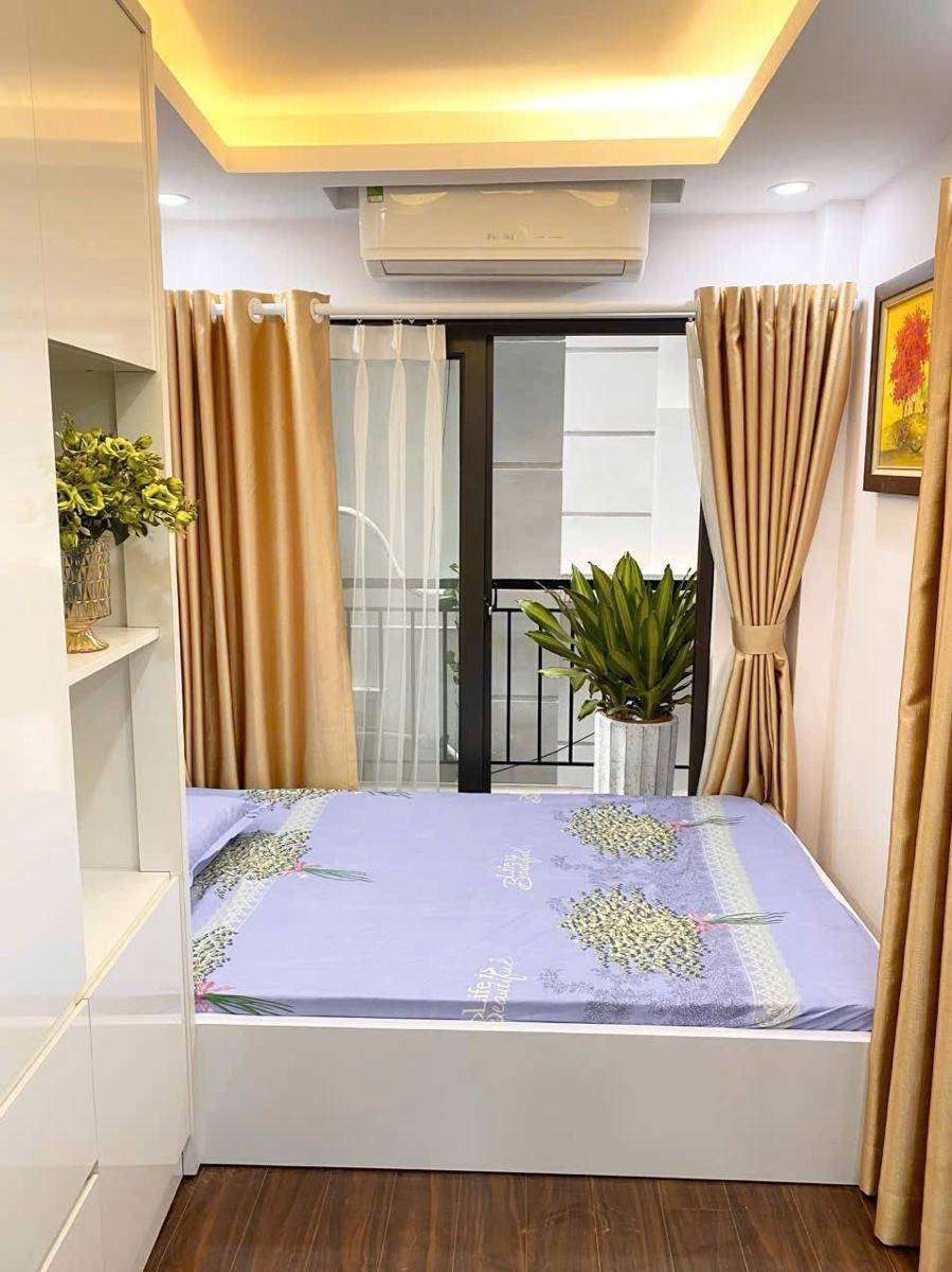 Bán Nhà Hoàng Quốc Việt. Cầu Giấy. Lô Góc. DT 15m2. MT 2,5m. 5 Tầng. Giá 3,56 Tỷ. - Ảnh chính
