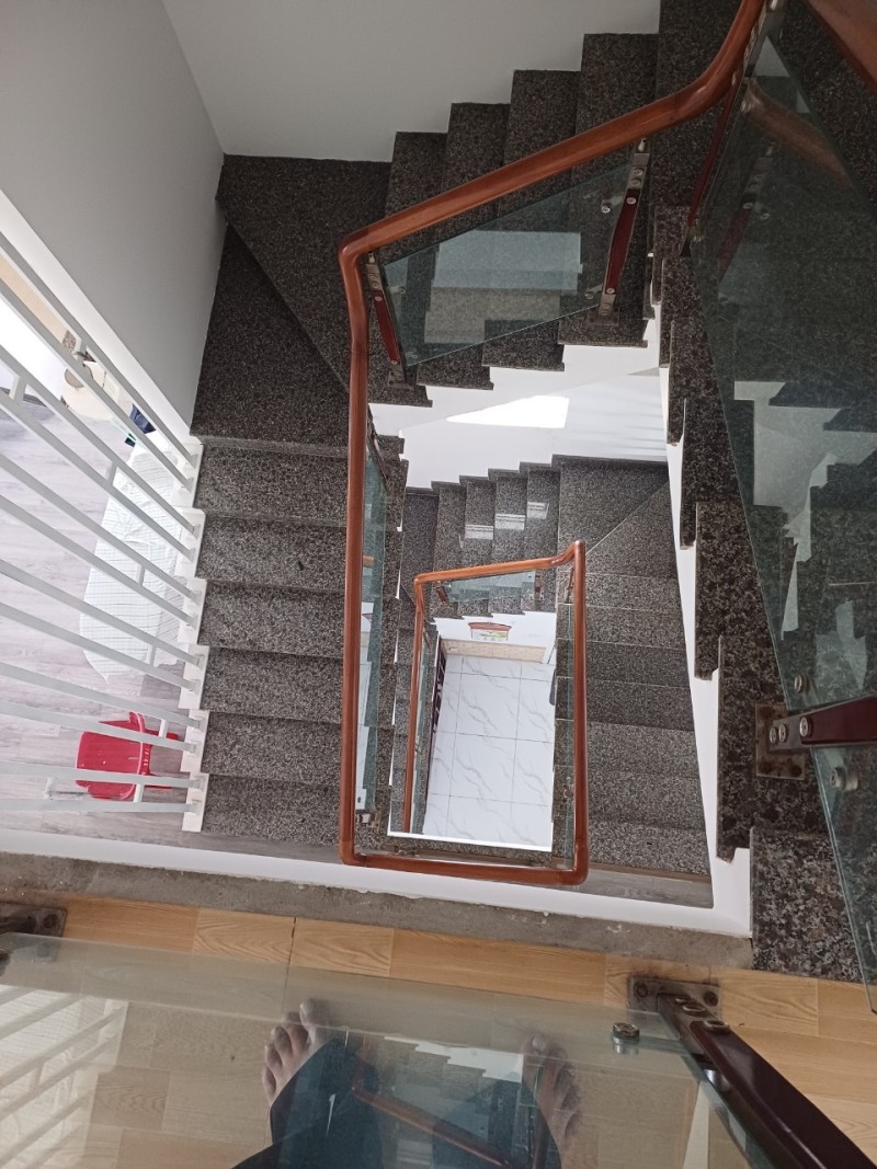 # MT đường 5.5m Châu Thượng Văn, gần Chợ Hoà Cường, 66m2 3 tầng sạch đẹp, 5.x tỷ - Ảnh 2