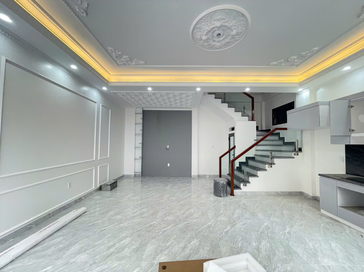 Nhà mới đẹp không có nhà đối nhà tại Chợ Hoa Đằng HẢi Hải An - Ảnh 1