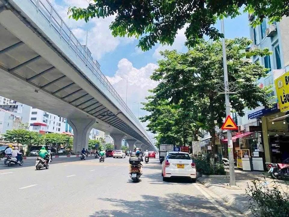BÁN GẤP NHÀ MẶT PHỐ ĐẠI LA, 1 MẶT PHỐ, 1 MẶT NGÕ Ô TÔ_DT 70M2, 4 TẦNG, MT 5M, 28TỶ - Ảnh chính