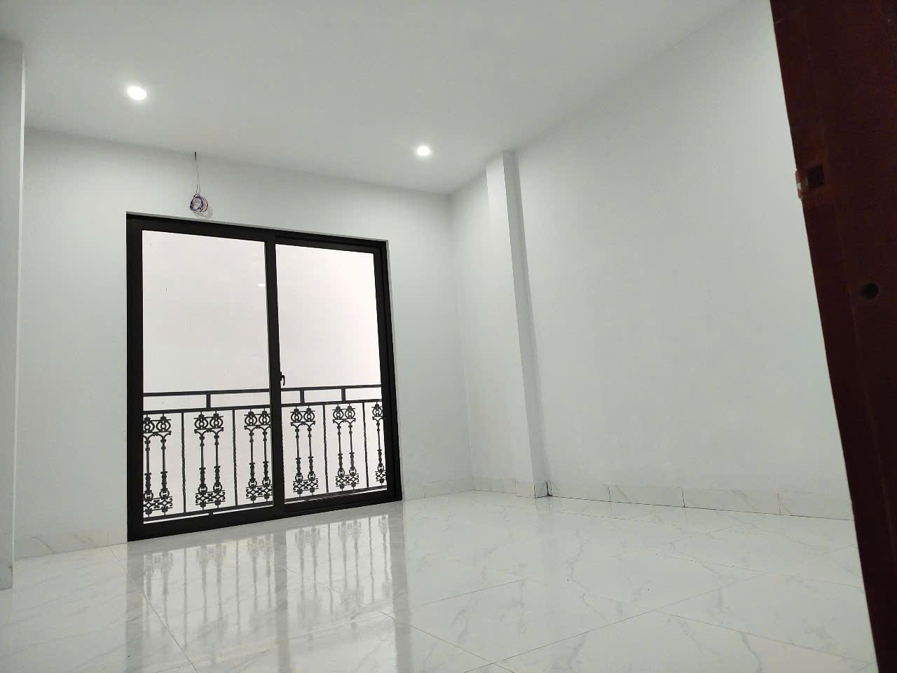 BÁN NHÀ MỚI XÂY – HÀ TRÌ 1 – NGÕ THÔNG, GẦN PHỐ NHỈNH 5 TỶ - Ảnh chính