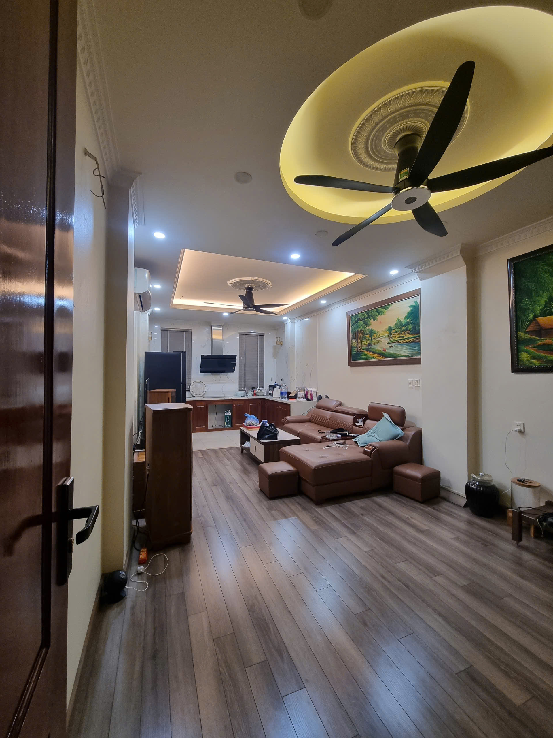 Bán Nhà Mặt Phố Lạc Long Quân 35m² x 4 Tầng, Vỉa Hè, Kinh Doanh Sầm Uất – Gần Hồ Tây - Ảnh 2