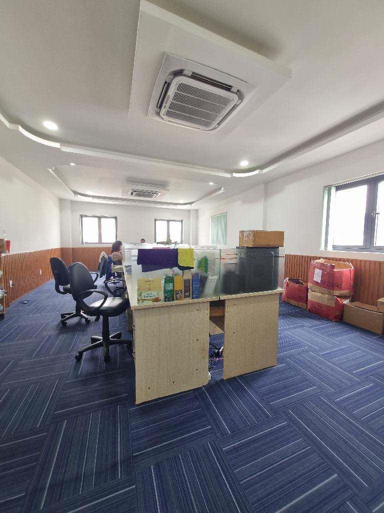 NHÀ MẶT TIỀN KINH DOANH - GẦN ĐẠI HỌC HUTECH - 4 TẦNG NGANG 6M - Ảnh 1