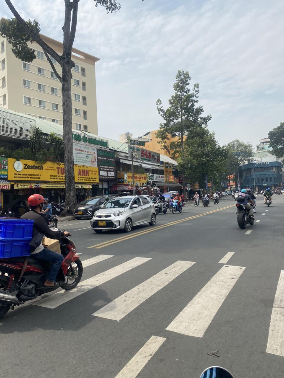 !! BÁN GẤP MẶT TIỀN KINH DOANH 5TẦNG  PHỐ SHOWROOM ÔTÔ-AN DƯƠNG VƯƠNG-Q5 - Ảnh 3
