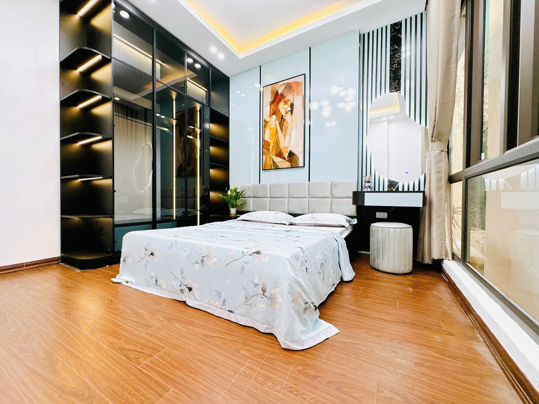 Bán Nhà Ngõ 135 Phố Đội Cấn 36/40m2 x 4 tầng, ngõ thông, nhà mới kính koong full nội thất với 4 - Ảnh 2
