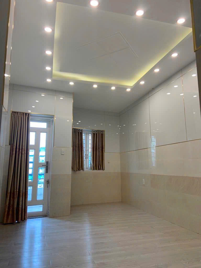Quận Tân Bình ! Cho thuê nhà 2 mặt tiền trước sau đường Hoàng Sa p5 Tân Bình , Tel : 0932167082  ( - Ảnh 3