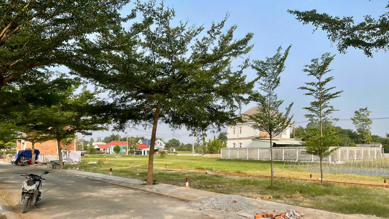 Đất thổ cư 99.6m² (5x19.2), khu dân cư hiện hữu, đường nhựa trước nhà – Giá 2.18 tỷ. - Ảnh chính
