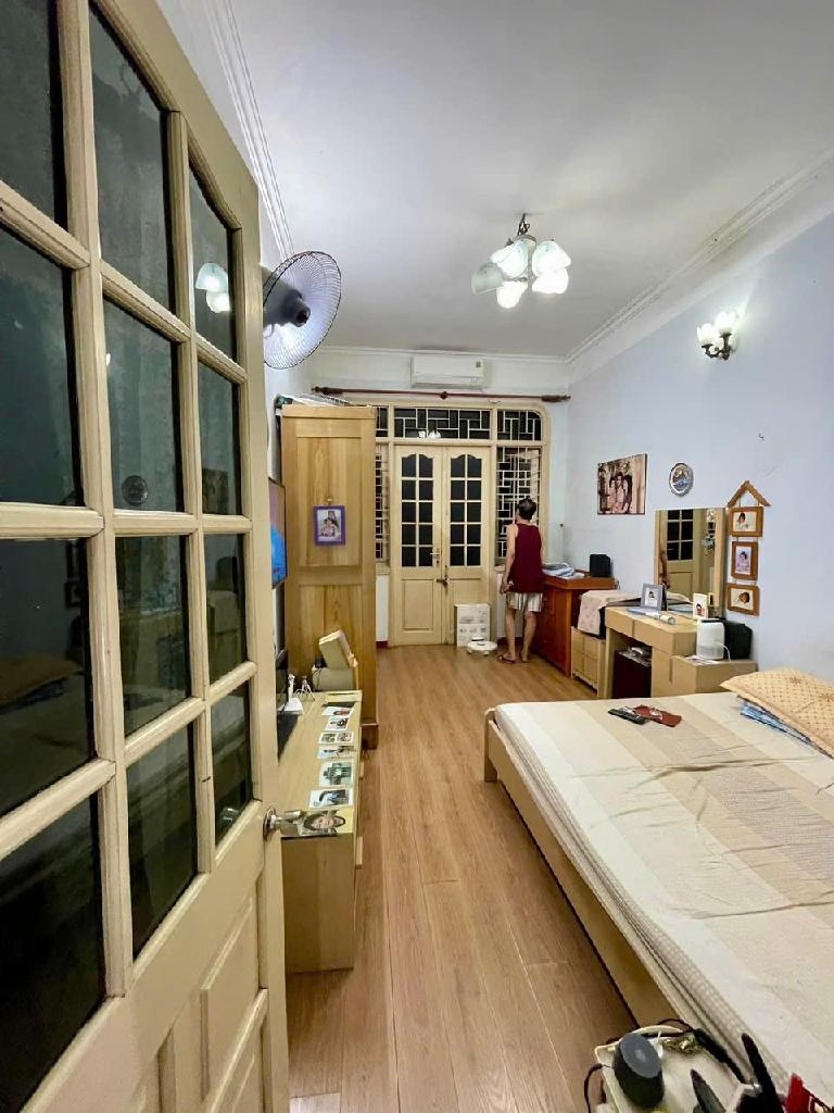 HOÀNG ĐẠO THÀNH PHÂN LÔ - DÂN XÂY CHẮC CHẮN - SỔ FULL THỔ CƯ - CỰC HIẾM KHU VỰC - CẢI TẠO LÊN TẦNG, - Ảnh 3