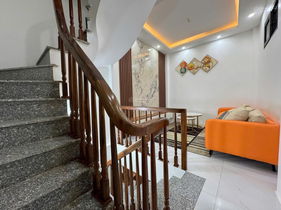 Chỉ 12,6 Tỷ CÓ NGAY NHÀ PHÂN LÔ QUÂN ĐỘI HƠN 40m, 4T, MT4.5m TẠI VƯƠNG THỪA VŨ,KINH DOANH,Ô TÔ - Ảnh 1