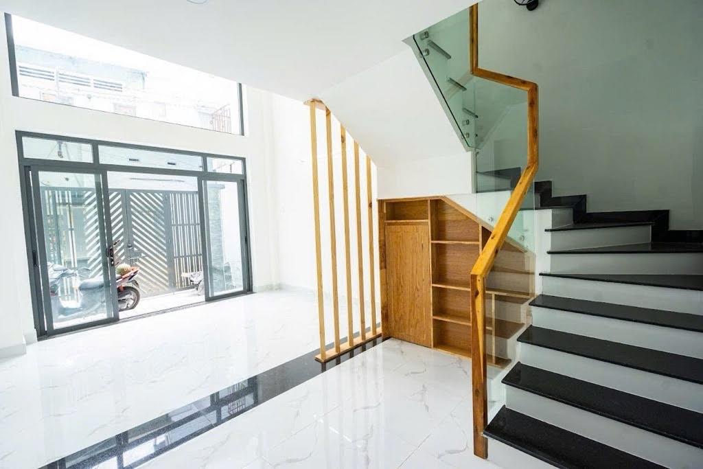 Bán nhà Gò Vấp, Phạm Văn Đồng, CHDV 4 Tầng, 7 phòng, dòng tiền 33tr/th, chỉ 6.15 tỷ còn bớt - Ảnh 1