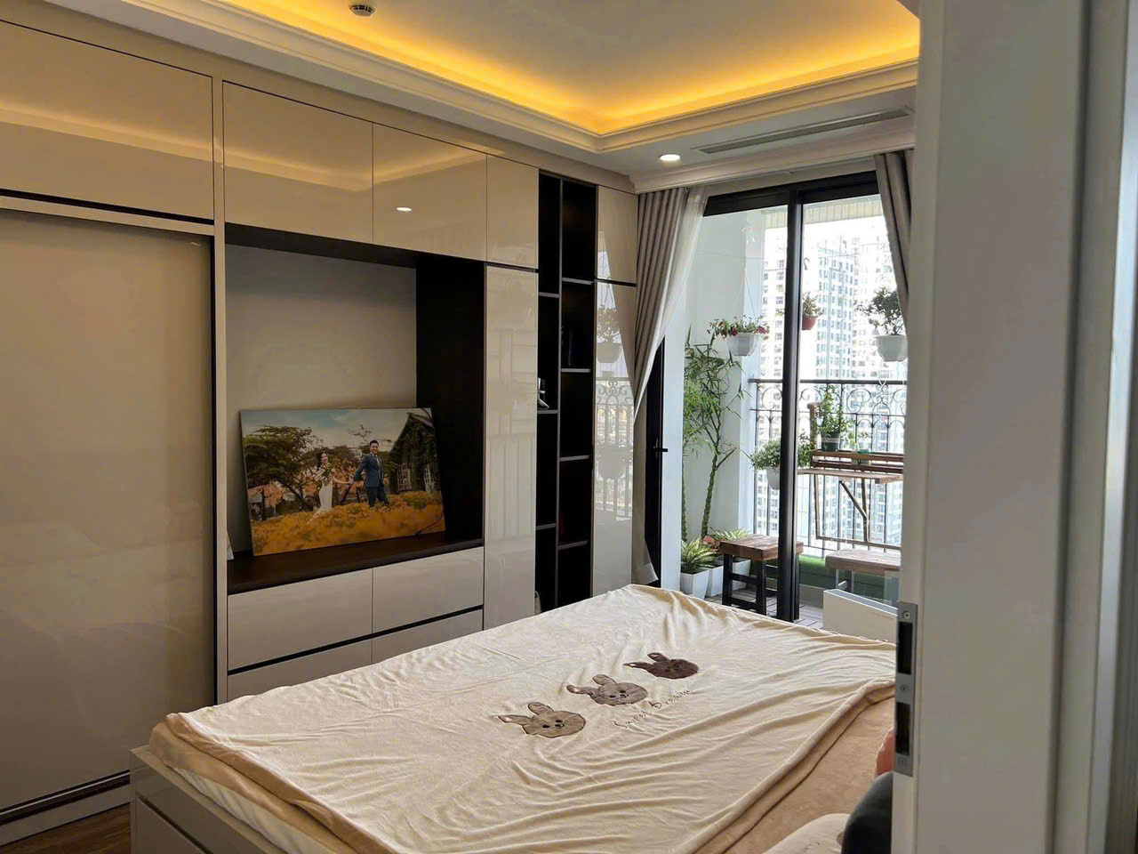 Cho thuê căn hộ chung cư 102m2 tầng 18 tòa G2- Sunshine Garden - Quận Hoàng Mai, Hà Nội - Ảnh 2