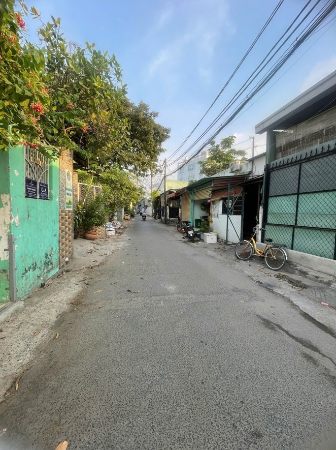 BÁN ĐẤT KÈM NHÀ CẤP 4 - NHÀ 2 MẶT TIỀN TRƯỚC VÀ SAU - ĐƯỜNG LINH ĐÔNG - Ảnh 1