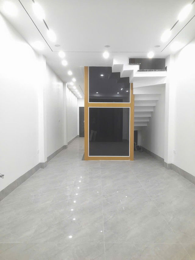 NHÀ MỚI GARA Ô TÔ NGÕ THÔNG KINH DOANH Chu Huy Mân 70m2, 5 tầng 12.3 tỷ Long Biên. - Ảnh 2