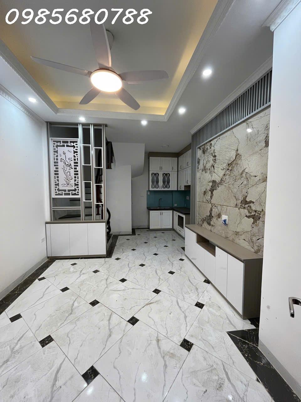 Bán nhà 40m², 6PN, 6WC, An Dương Vương, Tây Hồ - 10 tỷ - Ảnh 2