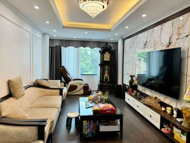Mặt Phố Ngô Xuân Quảng VIP: 73,2m2, nhà 6 tầng, thang máy, vừa ở vừa kinh doanh phát lộc - Ảnh chính
