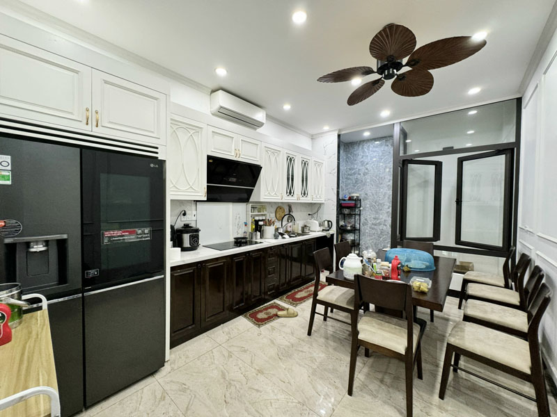 Mặt Phố Ngô Xuân Quảng VIP: 73,2m2, nhà 6 tầng, thang máy, vừa ở vừa kinh doanh phát lộc - Ảnh 1