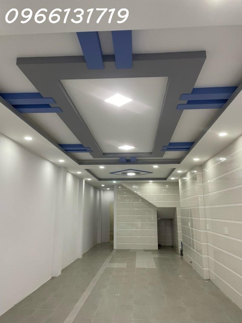 Bán nhà Mặt tiền Phan Văn Hớn, Xuân Thới Thượng, Hóc Môn, 121m2, 5 tầng, nhỉnh 11 tỷ. - Ảnh 1