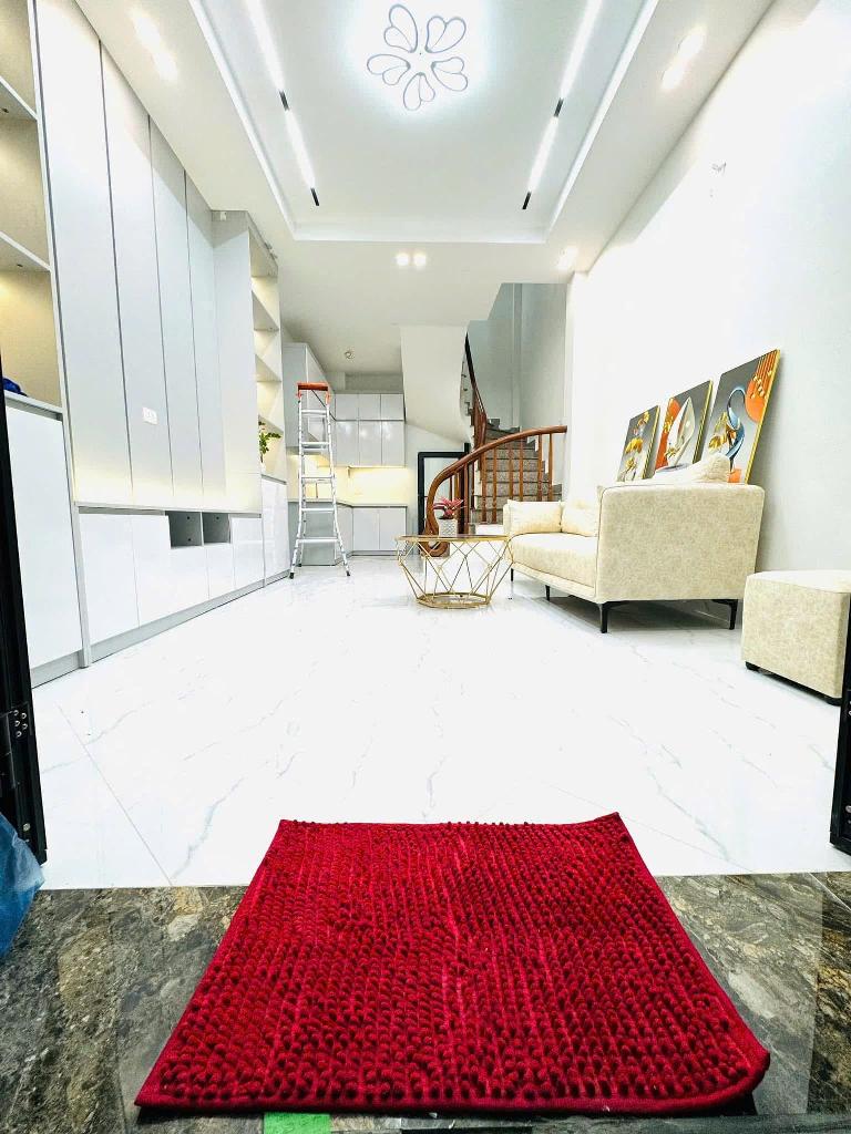 BÁN GẤP NHÀ XUÂN LA - 42M - 5 TẦNG - 7P NGỦ -7.3 TỶ - Ảnh chính