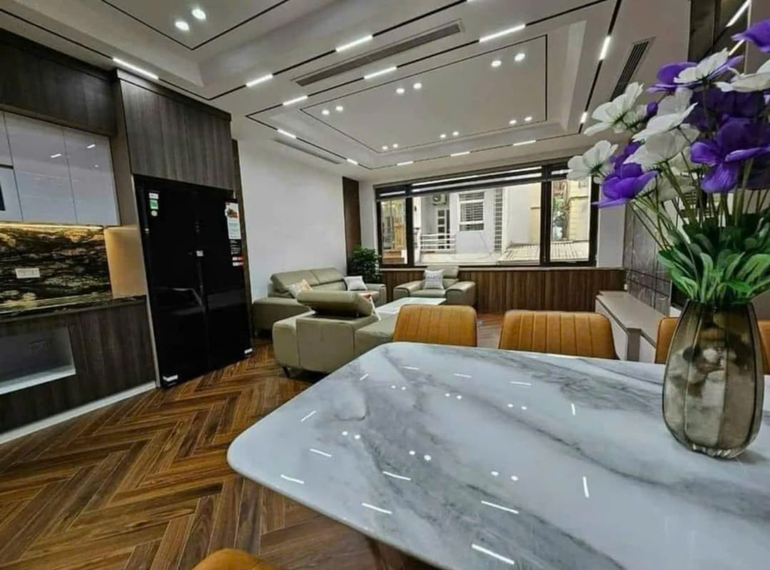 PHÂN LÔ HOÀNG QUỐC VIỆT, 6 TẦNG THANG MÁY, ÔTÔ ĐỖ TRONG NHÀ, 52M2 NHỈNH 15 TỶ 700 - Ảnh 1