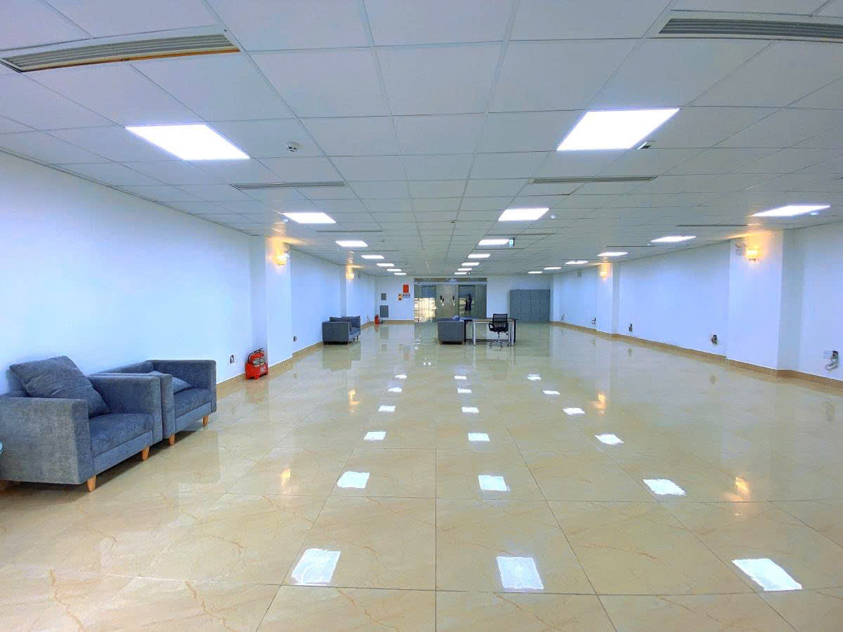 TÒA BUILDING MẶT PHỐ NGUYỄN KHÁNH TOÀN, PHÙNG CHÍ KIẾN, DT 251.5M2, MỚI TINH 7 TẦNG NỔI, TUM, HẦM. - Ảnh 1