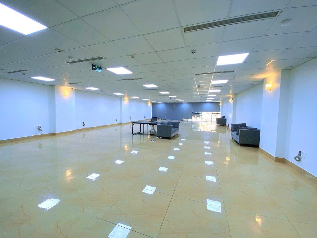 TÒA BUILDING MẶT PHỐ NGUYỄN KHÁNH TOÀN, PHÙNG CHÍ KIẾN, DT 251.5M2, MỚI TINH 7 TẦNG NỔI, TUM, HẦM. - Ảnh 4