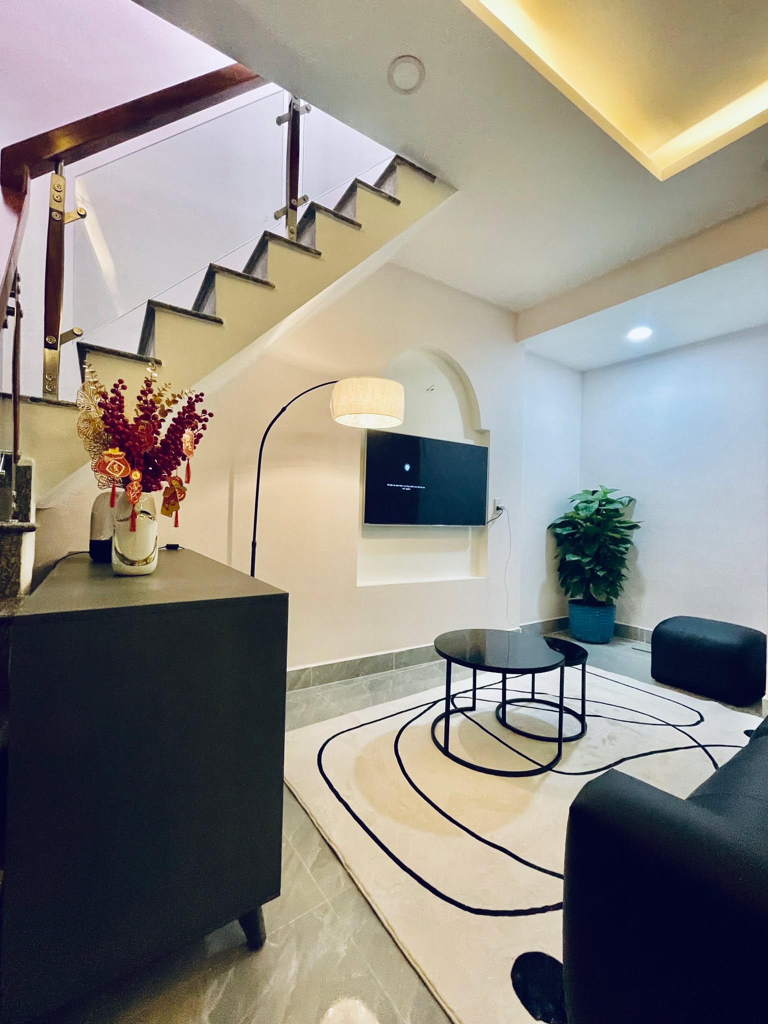 🔥🔥HÀNG HIẾM GIỮA LÒNG QUẬN 12 – NHÀ ĐẸP 2 TẦNG – NGANG KHỦNG 8M – HẺM NHỰA XE HƠI QUAY ĐẦU – CHỈ - Ảnh 1