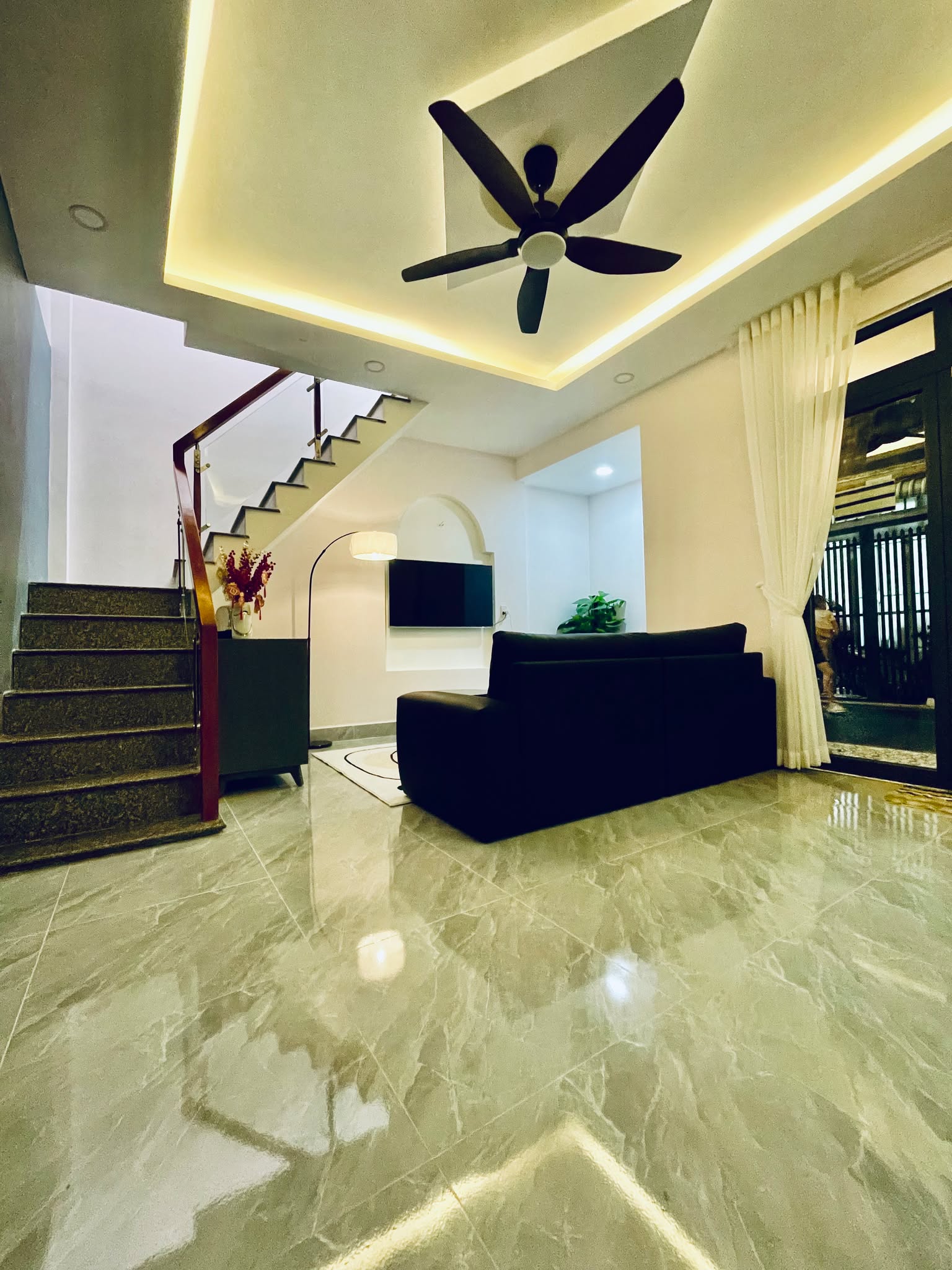🔥🔥HÀNG HIẾM GIỮA LÒNG QUẬN 12 – NHÀ ĐẸP 2 TẦNG – NGANG KHỦNG 8M – HẺM NHỰA XE HƠI QUAY ĐẦU – CHỈ - Ảnh 3