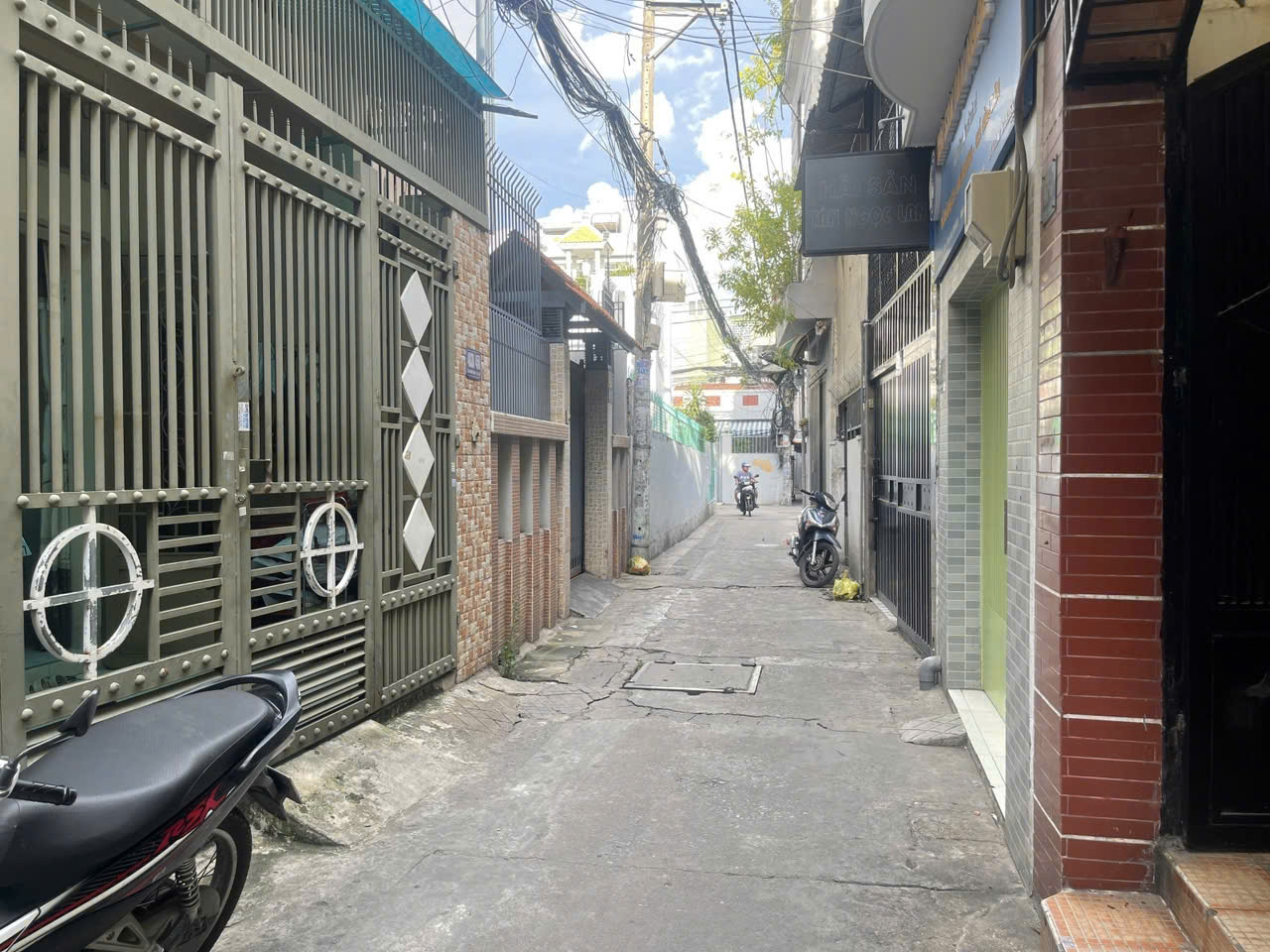 Bán nhà quận 10, đường Tô Hiến Thành, 57 m2, 4 tầng, hẻm xe hơi, 13.8 tỷ - Ảnh 1
