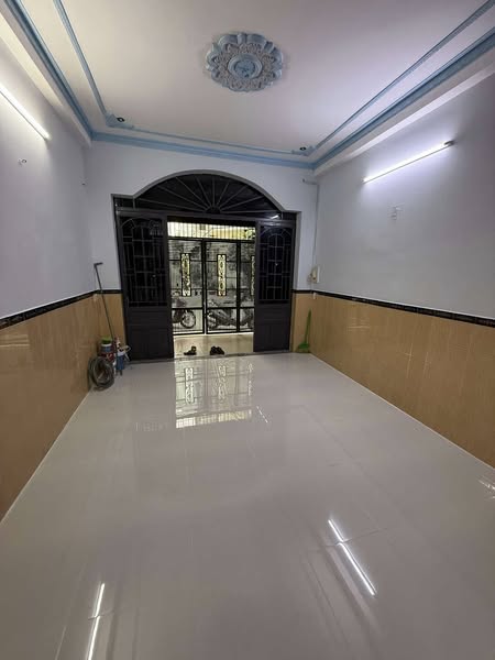 Nhà Hẻm Ôtô Đường Hoàng Bật Đạt Phường 15 Quận Tân Bình. - Ảnh 1