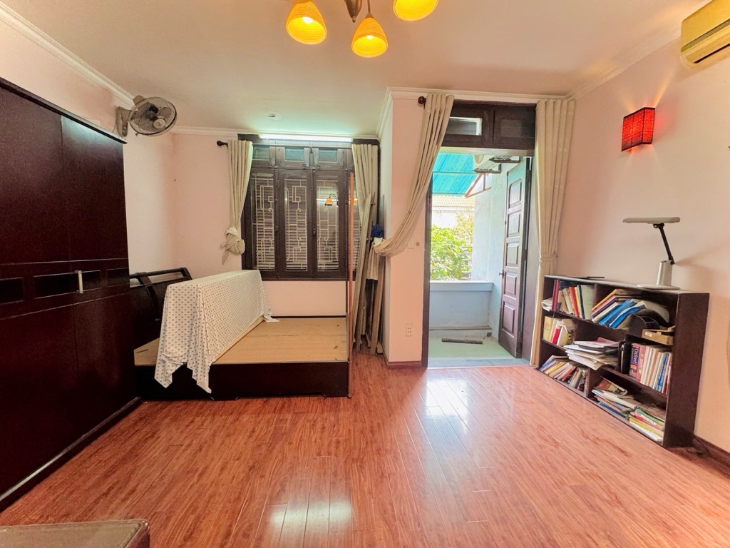 BÁN NHÀ 5 TẦNG, 40M2, VỊ TRÍ VÀNG TÂY HỒ - GIÁ 7.3 TỶ - SỔ ĐỎ CHÍNH CHỦ - Ảnh 1